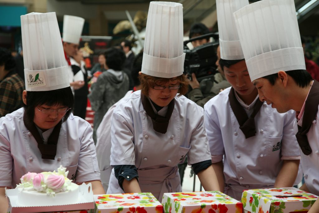 學(xué)校簡介(圖4) 學(xué)校簡介(圖4)