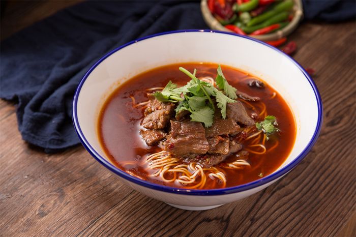 金牌牛肉面實(shí)體店技術(shù)培訓(xùn)班