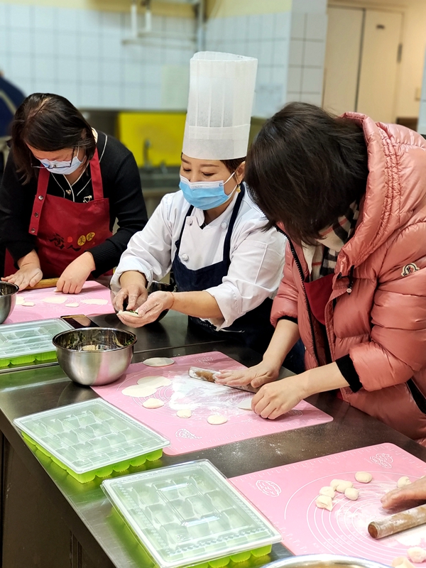 除夕手工餃子體驗(yàn)課落幕(圖7) 微信圖片_202301030959265.jpg
