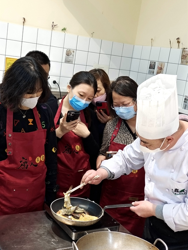 經(jīng)典年夜飯?bào)w驗(yàn)活動(dòng)圓滿(mǎn)結(jié)束(圖13) 微信圖片_202301121109567.jpg